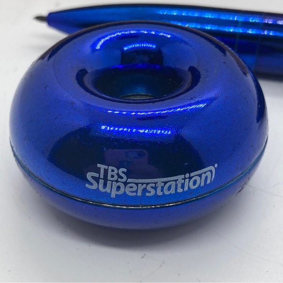 TBS Superstation Magnetic Floating Pen Promotional Item Blue Metal - Picture 6 of 7
